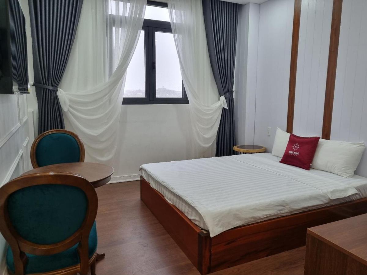 Minh Khue Hotel Vĩnh Long エクステリア 写真