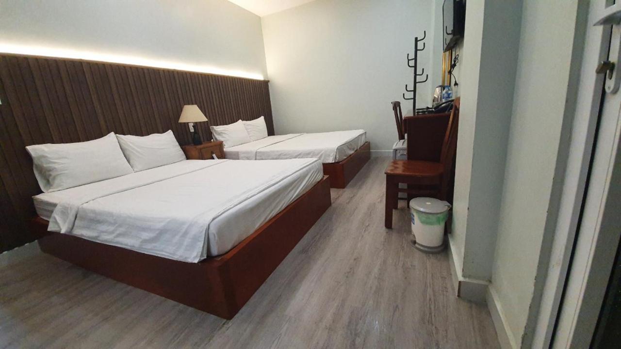 Minh Khue Hotel Vĩnh Long エクステリア 写真