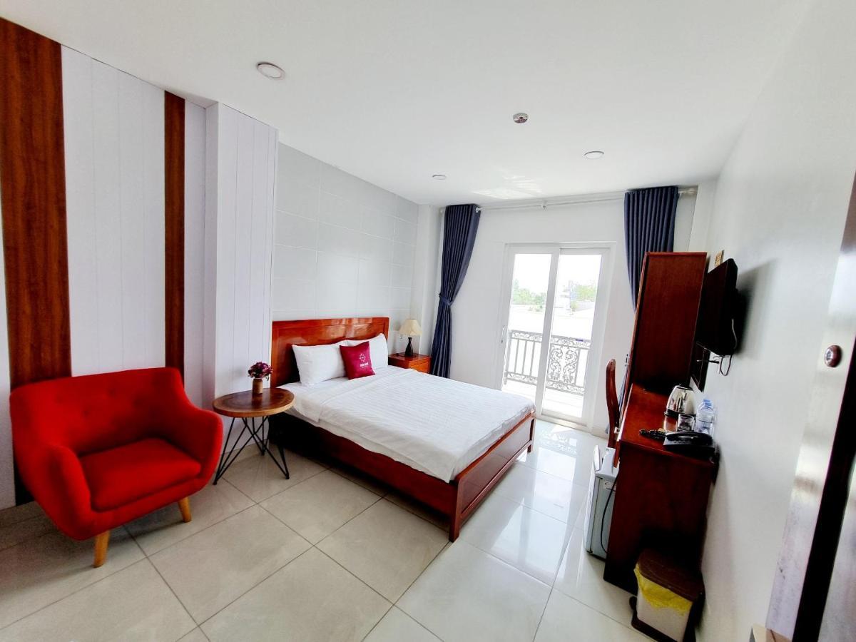 Minh Khue Hotel Vĩnh Long エクステリア 写真