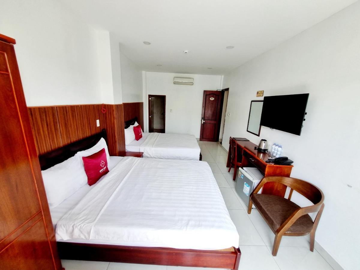 Minh Khue Hotel Vĩnh Long エクステリア 写真