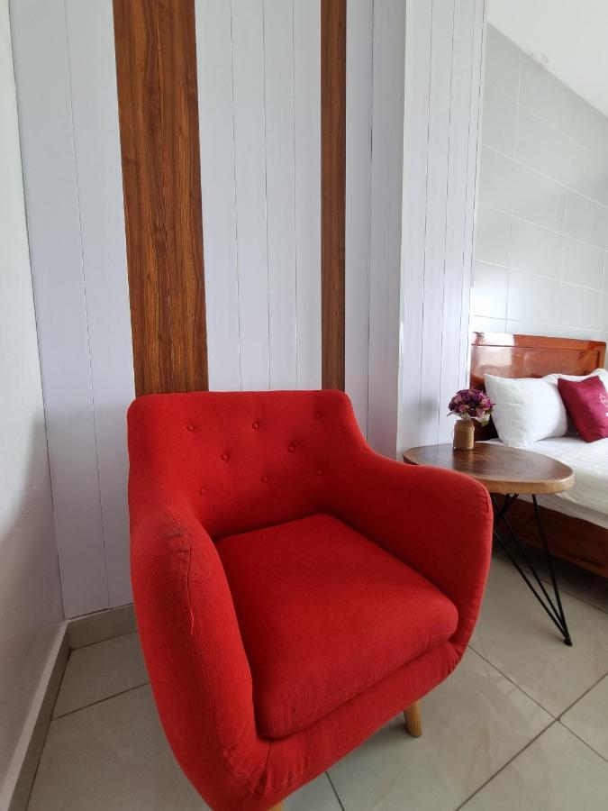 Minh Khue Hotel Vĩnh Long エクステリア 写真
