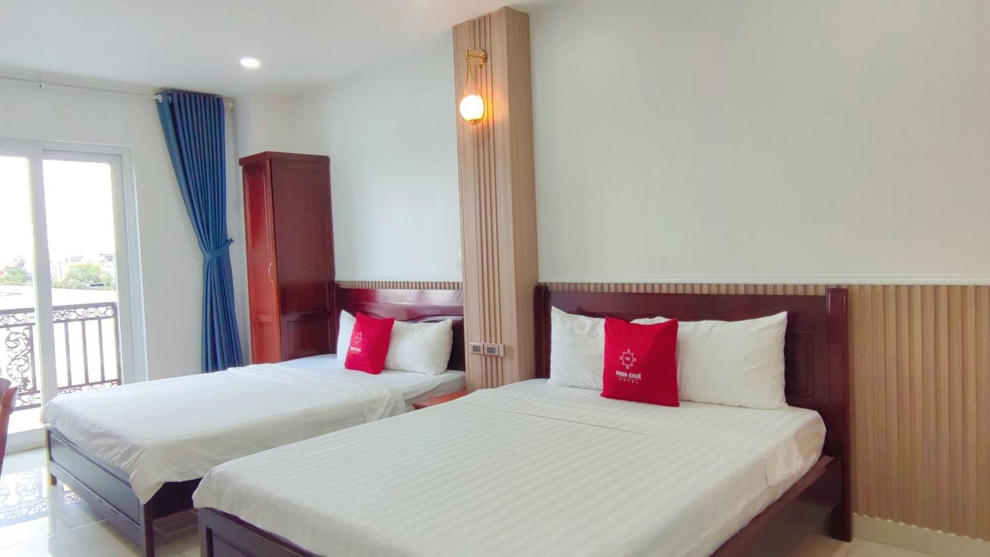 Minh Khue Hotel Vĩnh Long エクステリア 写真