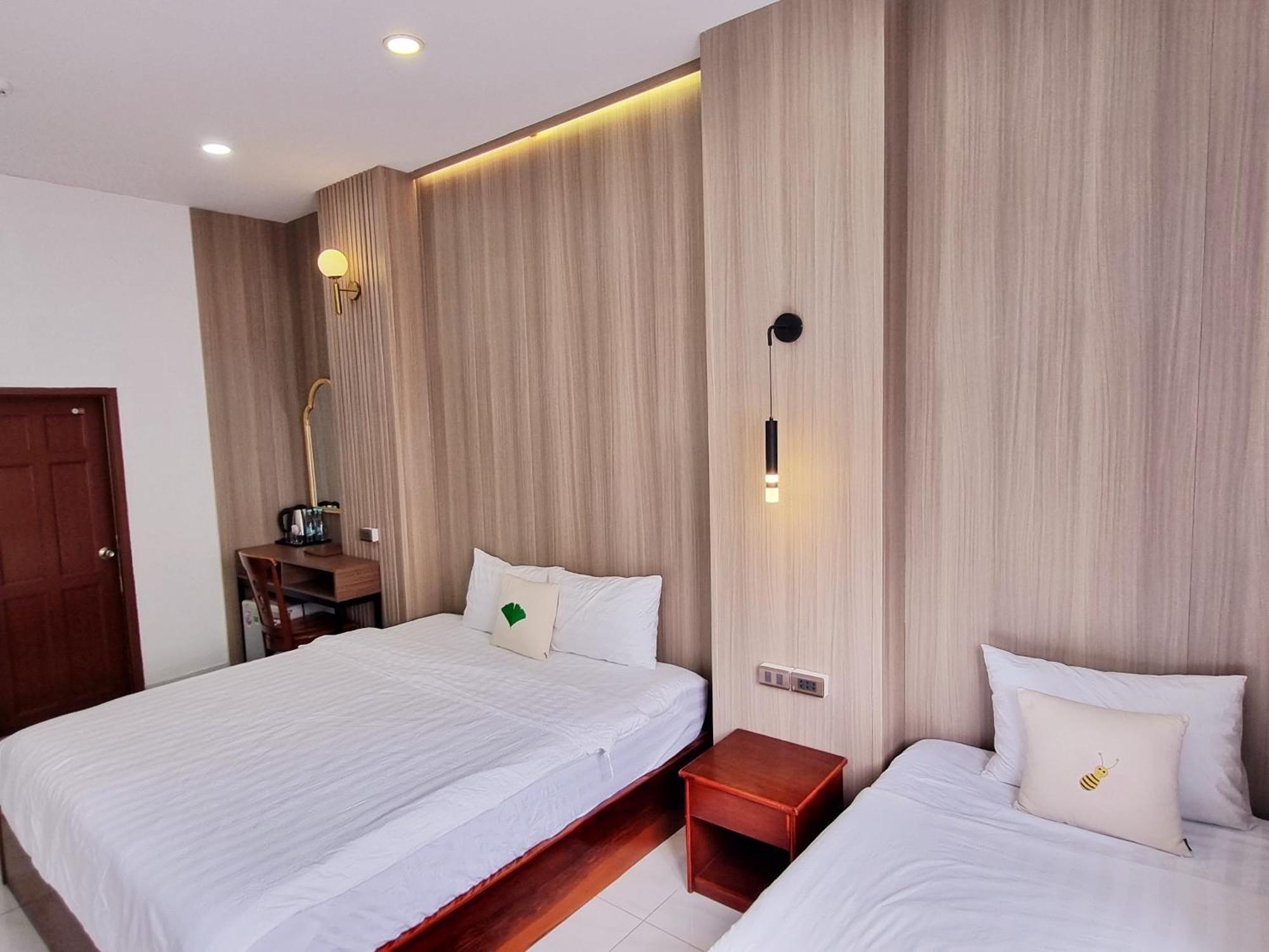 Minh Khue Hotel Vĩnh Long エクステリア 写真