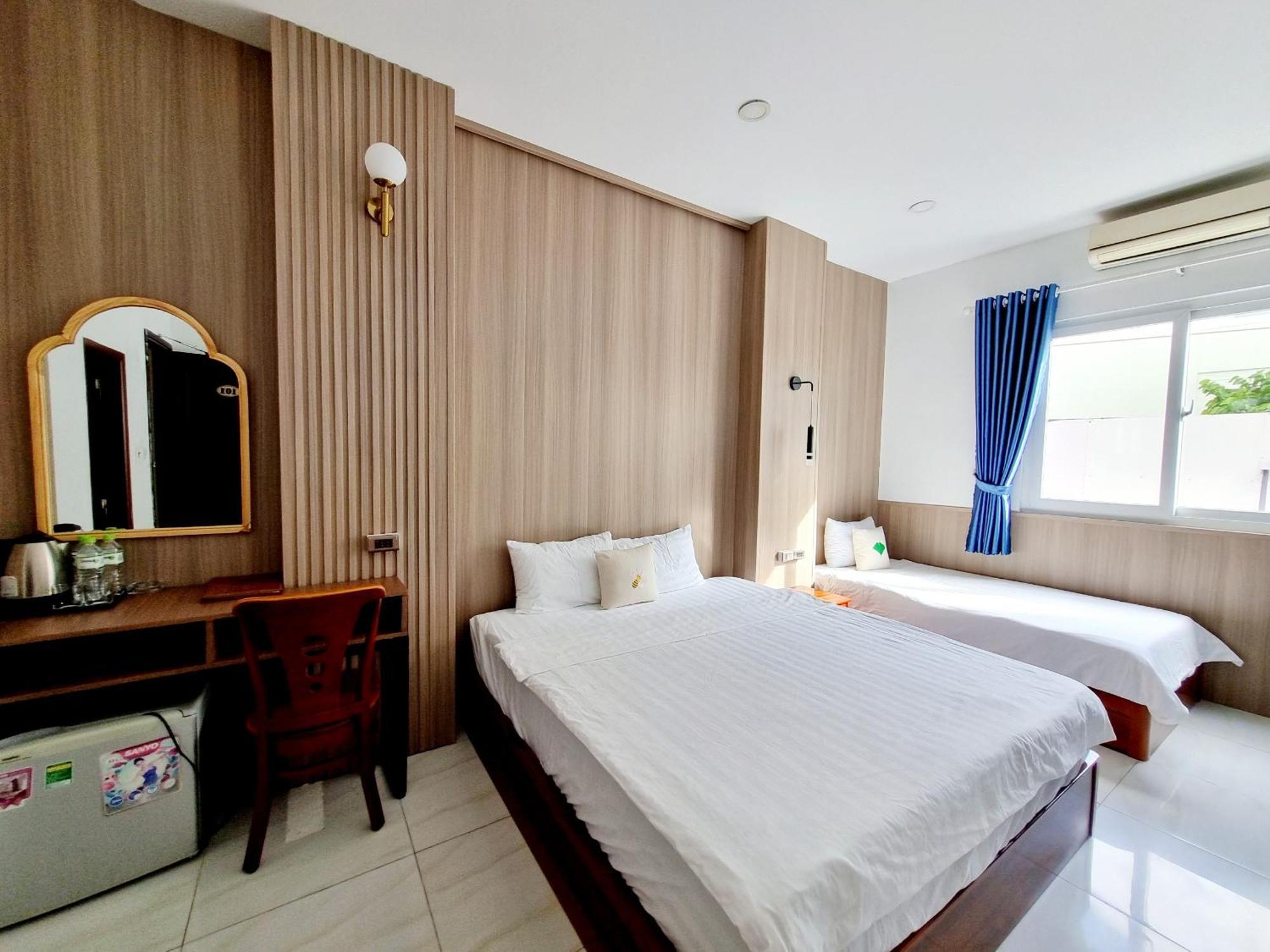 Minh Khue Hotel Vĩnh Long エクステリア 写真