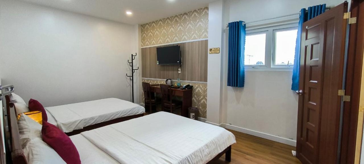 Minh Khue Hotel Vĩnh Long エクステリア 写真
