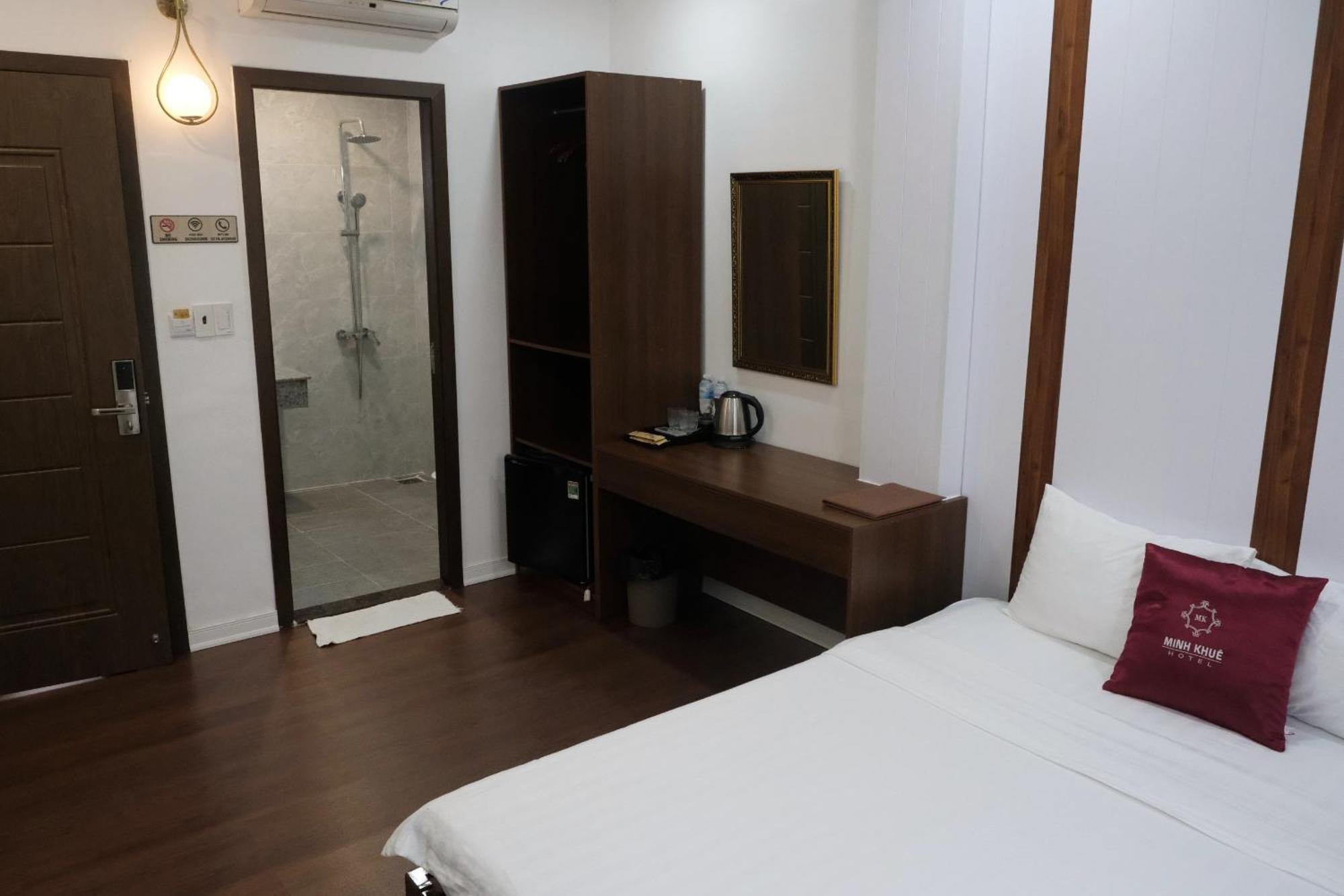 Minh Khue Hotel Vĩnh Long エクステリア 写真